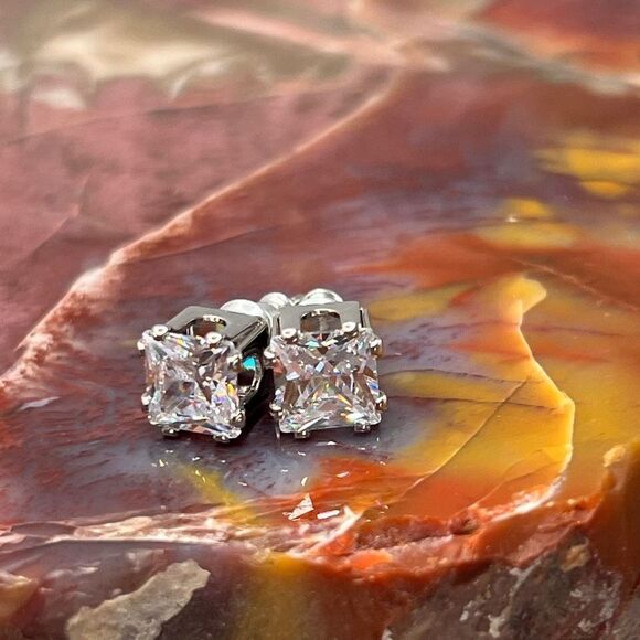 Swarovski Crystals Statement Post Earrings - Picture 1 of 14